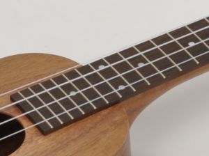 KUMALAE UkulelesコンサートサイズKCモデル